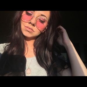 Meet your Posher, Halle